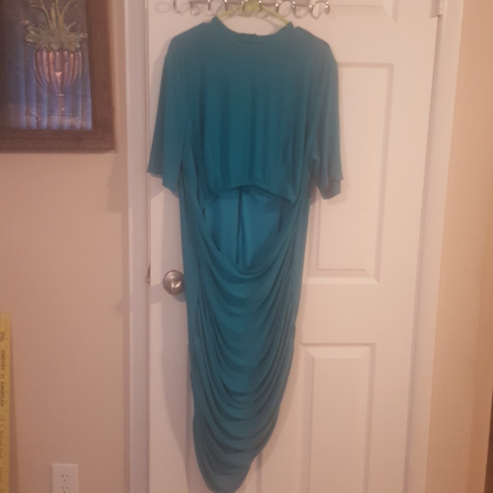 DRESS